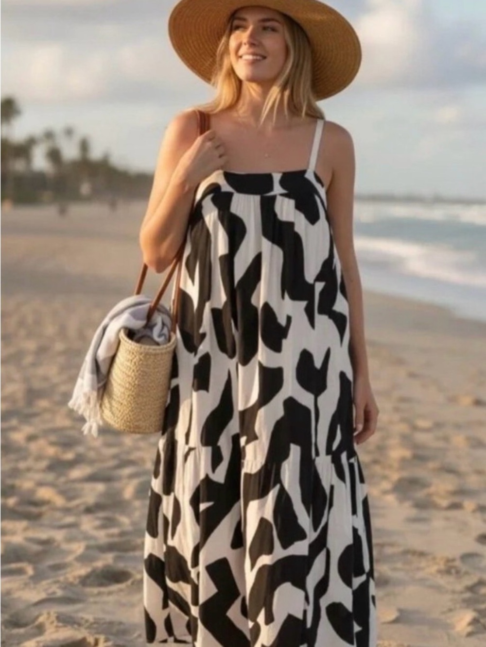 Black & White Abstract Print Sundress - Women's Flowy Maxi Dress